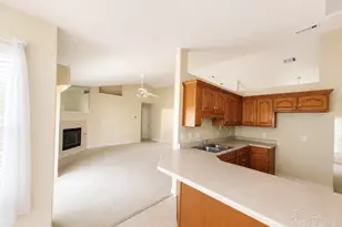 401 Thorn Ct, Pensacola, FL 32526 - Photo 10