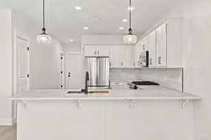915 N B St, Pensacola, FL 32501 - Photo 10
