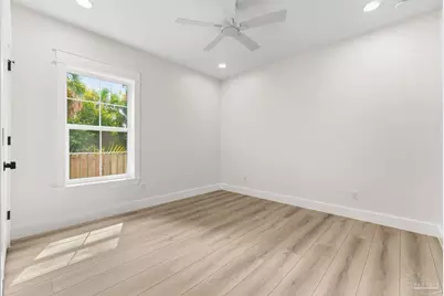 915 N B St, Pensacola, FL 32501 - Photo 24