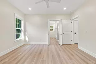 915 N B St, Pensacola, FL 32501 - Photo 16