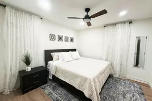 2100 N Spring St, Pensacola, FL 32501 - Photo 14