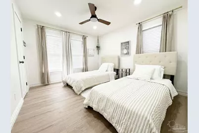 2100 N Spring St, Pensacola, FL 32501 - Photo 16
