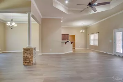 5485 Tucker Cir, Pace, FL 32571 - Photo 8