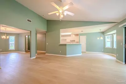 7221 Tannehill Dr, Pensacola, FL 32526 - Photo 8