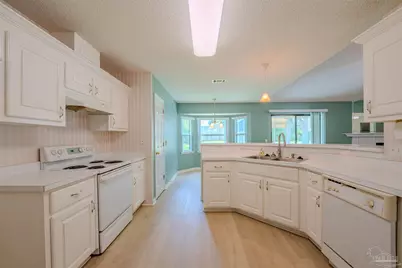 7221 Tannehill Dr, Pensacola, FL 32526 - Photo 10
