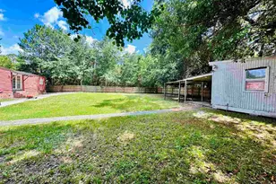 2501 Kingsport Ave, Pensacola, FL 32507 - Photo 14