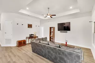 5682 Forest Hills Ln, Milton, FL 32570 - Photo 6