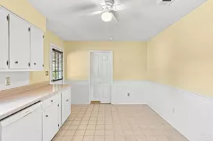 6639 Chicago Ave, Pensacola, FL 32526 - Photo 10