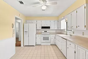 6639 Chicago Ave, Pensacola, FL 32526 - Photo 8