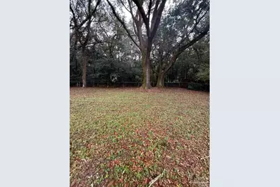 5748 Princeton Dr, Pensacola, FL 32526 - Photo 10