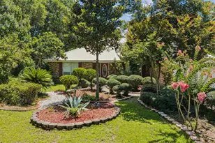 4166 Ermine Ln, Milton, FL 32583 - Photo 4