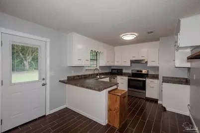 4808 Patriot Dr, Pace, FL 32571 - Photo 8