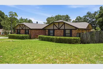 6230 Starhill Dr, Milton, FL 32570 - Photo 2