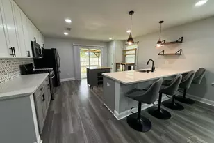 1046 Simpson St, Pensacola, FL 32526 - Photo 4