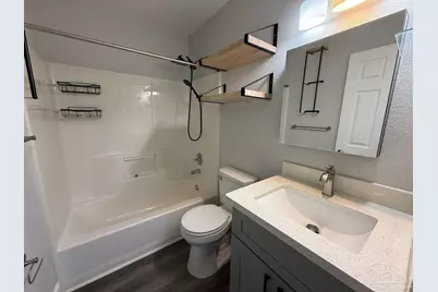 1046 Simpson St, Pensacola, FL 32526 - Photo 10
