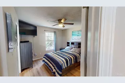 2737 Bay Club Dr, Navarre, FL 32566 - Photo 18