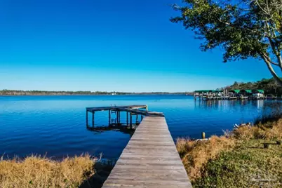 2737 Bay Club Dr, Navarre, FL 32566 - Photo 2