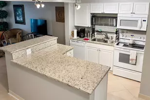201 Pensacola Beach Rd, Gulf Breeze, FL 32561 - Photo 6