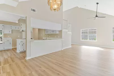 3511 Silvertree Ln, Pensacola, FL 32504 - Photo 6