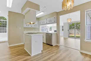 3511 Silvertree Ln, Pensacola, FL 32504 - Photo 4