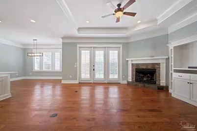 1407 E Hernandez St, Pensacola, FL 32503 - Photo 8