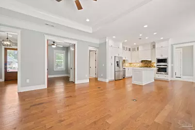 1407 E Hernandez St, Pensacola, FL 32503 - Photo 10