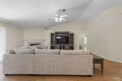 8335 Onich Dr, Navarre, FL 32566 - Photo 20