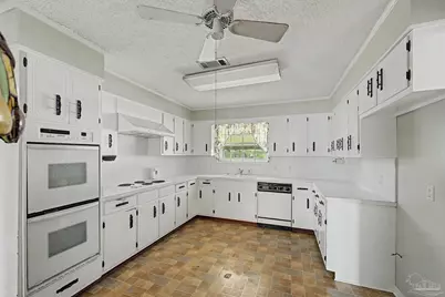 7621 Chellie Rd, Pensacola, FL 32526 - Photo 38