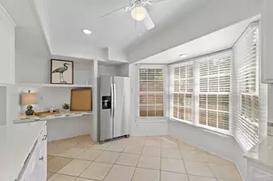 411 Bayshore Dr, Pensacola, FL 32507 - Photo 20