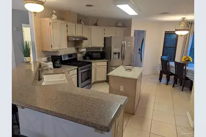 4009 Shorewood Dr, Pensacola, FL 32507 - Photo 6