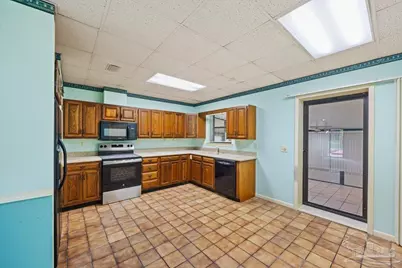 2381 Le Ruth Dr, Pensacola, FL 32514 - Photo 8
