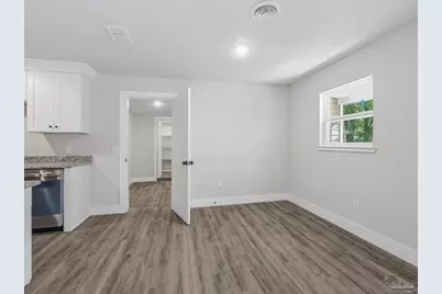 6559 Julia Dr, Milton, FL 32570 - Photo 10