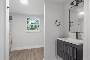 6559 Julia Dr, Milton, FL 32570 - Photo 16