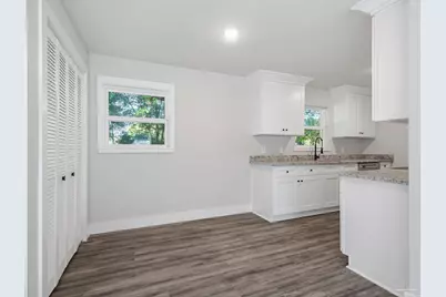 6019 Judy Dr, Milton, FL 32570 - Photo 10