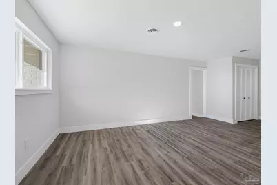 6019 Judy Dr, Milton, FL 32570 - Photo 6