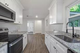 6426 Julia Dr, Milton, FL 32570 - Photo 8