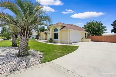 1125 Naples Dr, Pensacola, FL 32507 - Photo 8