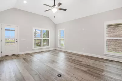 8977 Eureka St, Milton, FL 32583 - Photo 12