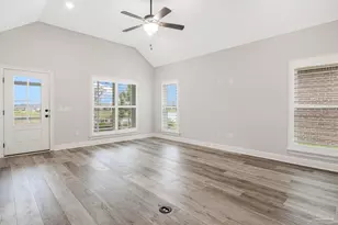 8977 Eureka St, Milton, FL 32583 - Photo 12