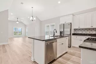 8977 Eureka St, Milton, FL 32583 - Photo 6