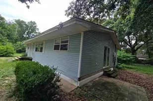 4045 Audubon Dr, Pensacola, FL 32504 - Photo 2