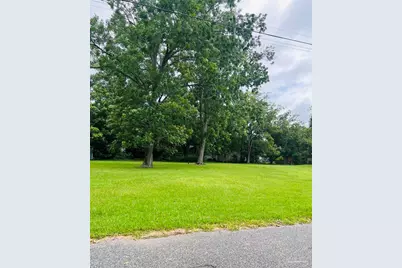 401 W 4th Ave, Foley, AL 36535 - Photo 1