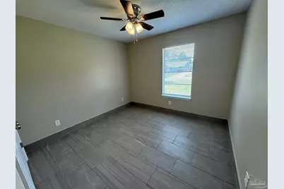 7823 Coronet Ln, Pensacola, FL 32514 - Photo 16