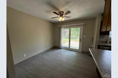 7823 Coronet Ln, Pensacola, FL 32514 - Photo 12