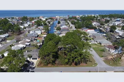 3212 Duke Dr, Gulf Breeze, FL 32563 - Photo 1