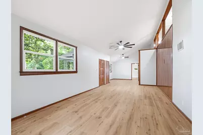 2014 University St, Pensacola, FL 32504 - Photo 8