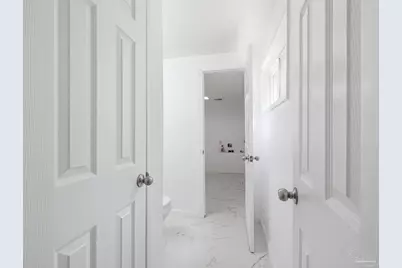 2014 University St, Pensacola, FL 32504 - Photo 22