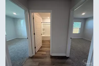 9732 Angel Oak Dr, Pensacola, FL 32526 - Photo 4