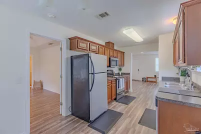 199 Creekview Dr, Pensacola, FL 32503 - Photo 12