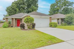 199 Creekview Dr, Pensacola, FL 32503 - Photo 1